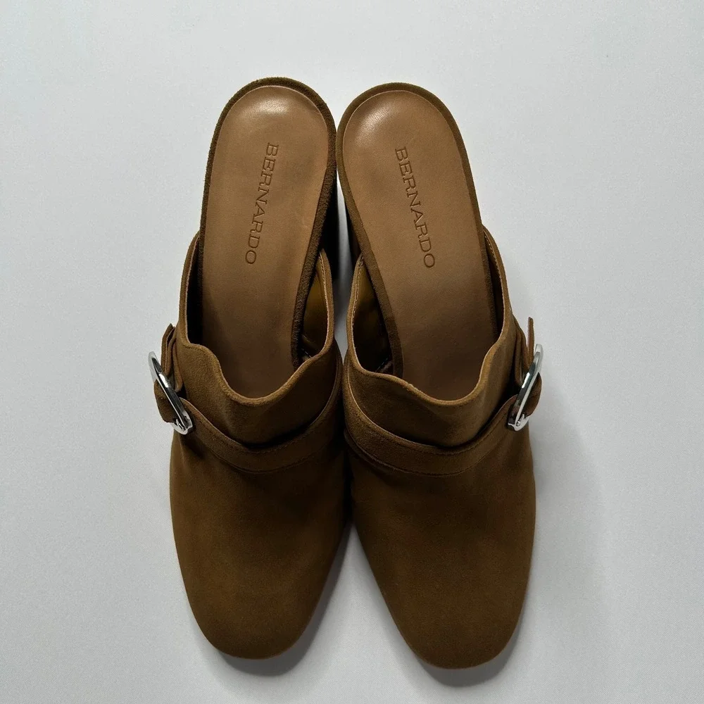Bernardo Women's Mules Clogs Buckle Detail Block Heel Brown Leather Shoes - Picture 4 of 7